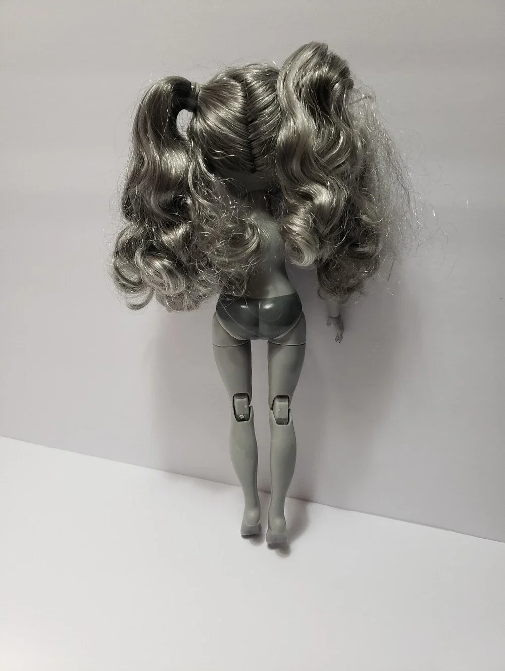 RAINBOW HIGH SHADOW Series l **Nicole Steel** Fashion Doll (NUDE)